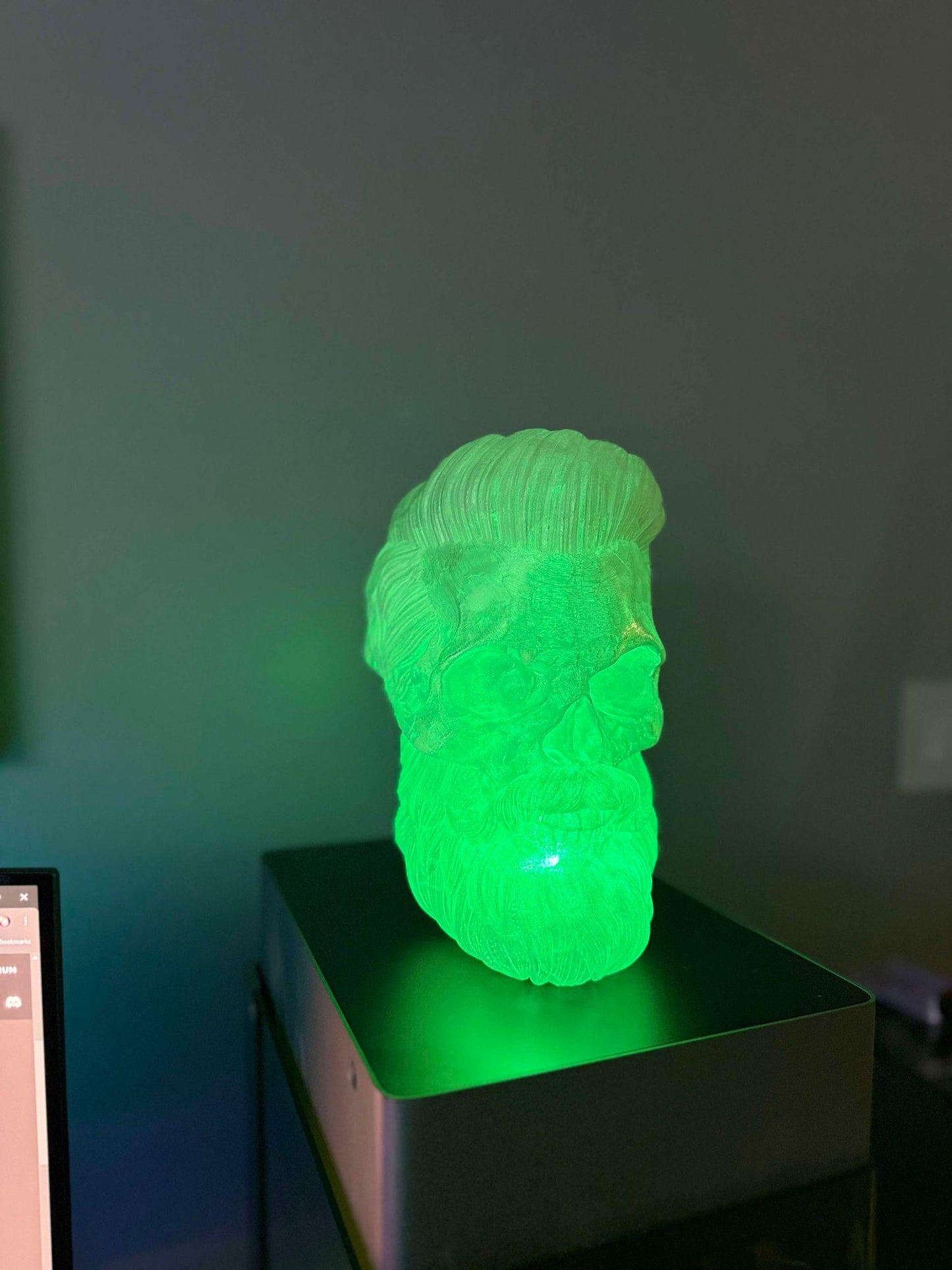 3D Printed Glowing LED Skull Headphone Display with Beard