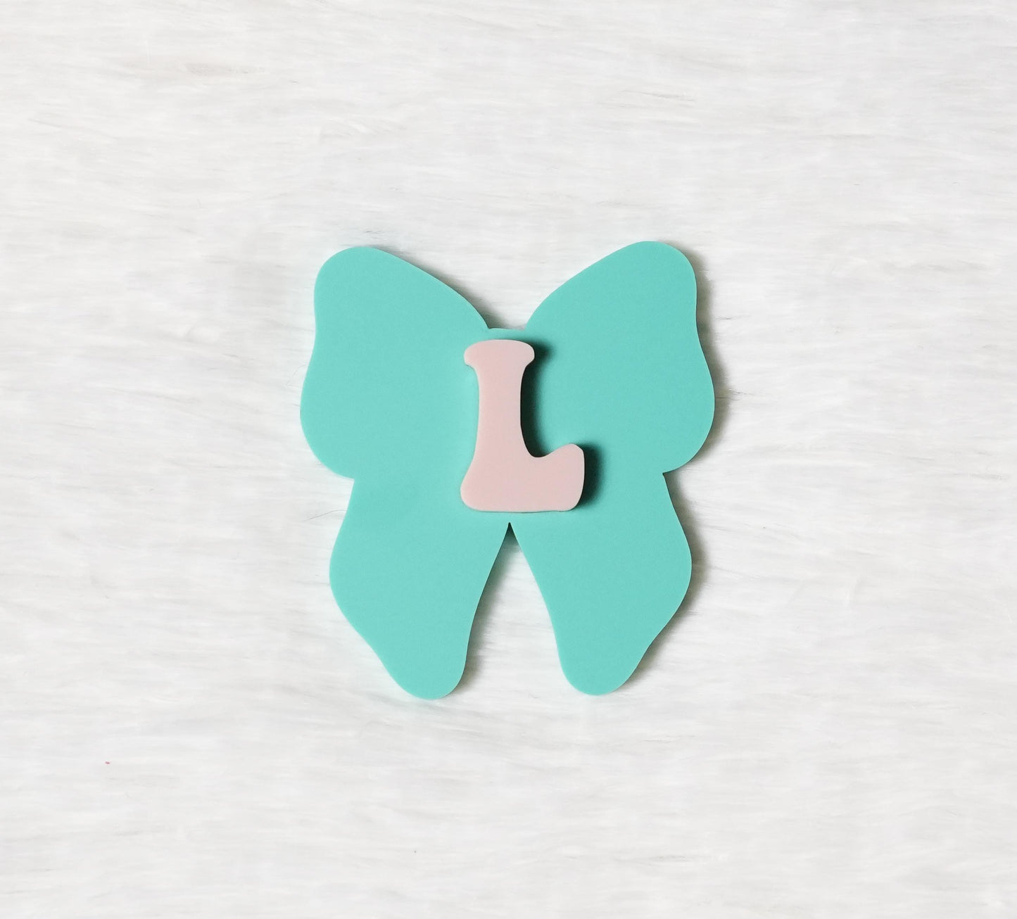 Bow Badge Reel: Custom Acrylic Retractable ID Holder
