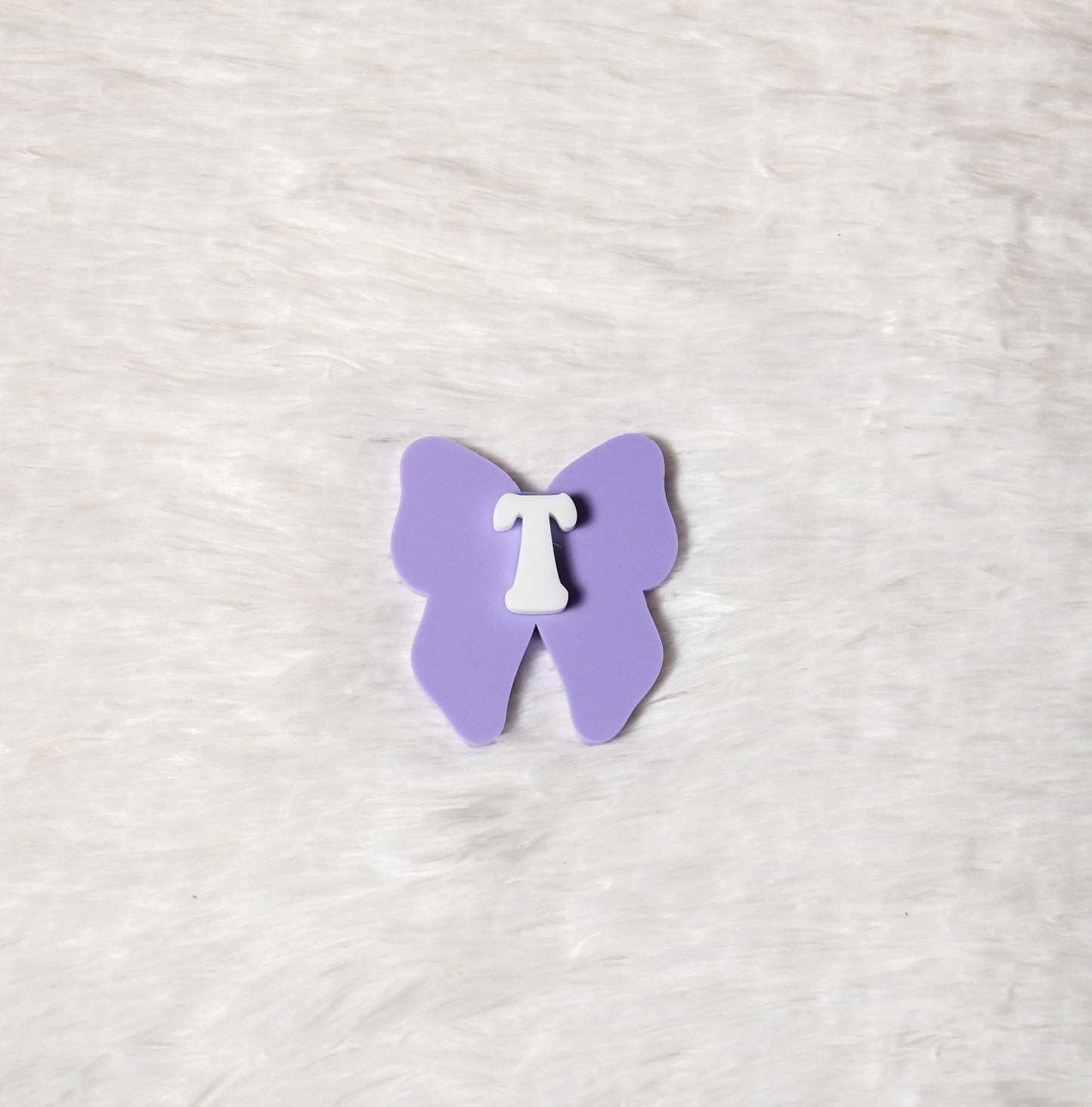 Bow Badge Reel: Custom Acrylic Retractable ID Holder