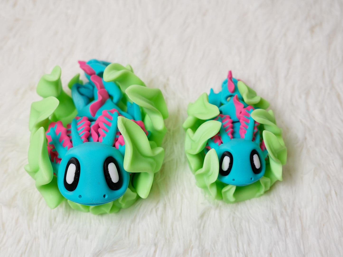 3D Printed Articulating Axolotl Fidget Toy with Glow-in-the-Dark Seaweed Bed
